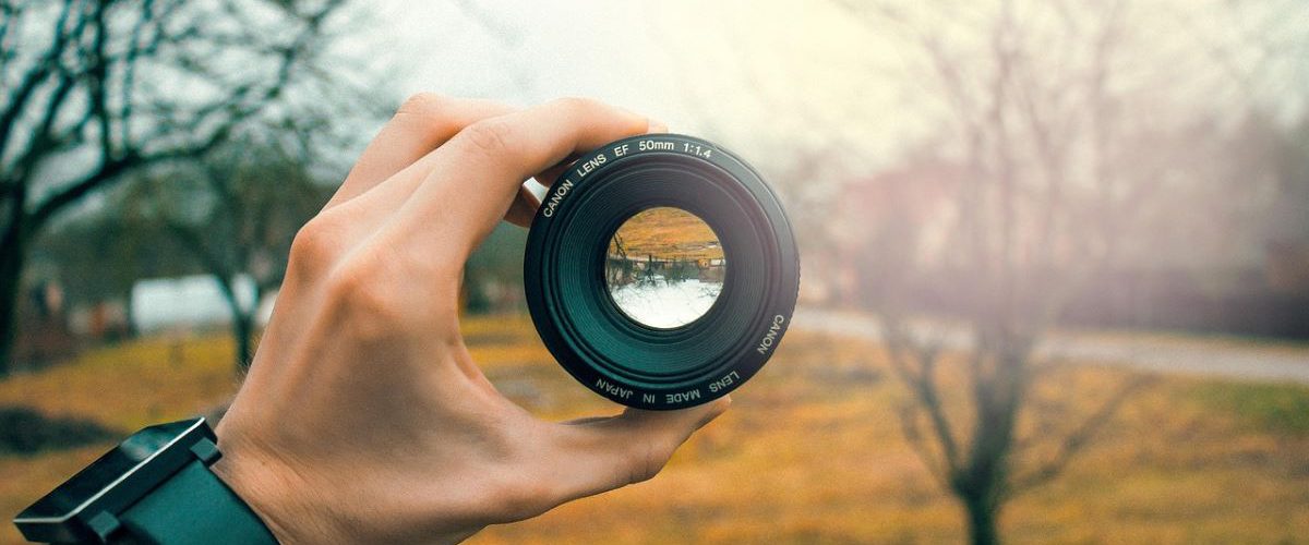 photo illustrating zooming in